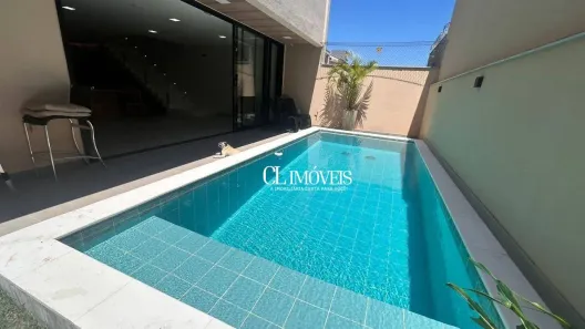 Casa com 3 Quartos à venda, 226m² no Universitário, Londrina