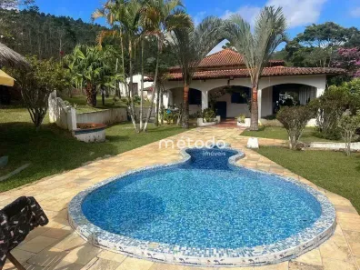Fazenda/Sítio com 5 Quartos à venda, 700m² no Cézar de Souza, Mogi das Cruzes