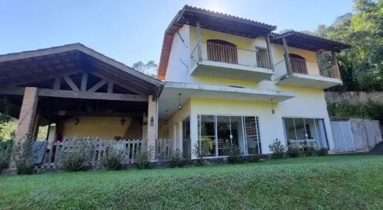 Casa de Condomínio com 3 Quartos à venda, 240m² no Moinho Velho, Embu das Artes