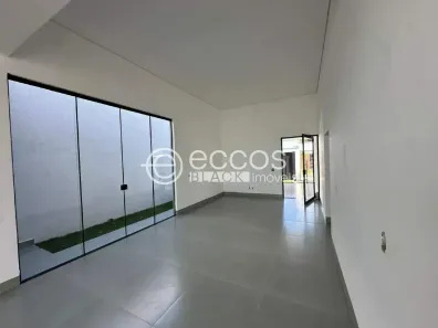 Casa com 3 Quartos à venda, 150m² no Novo Mundo, Uberlândia