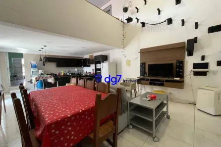 Sobrado com 3 Quartos à venda, 230m² no Jardim Ester Yolanda, São Paulo