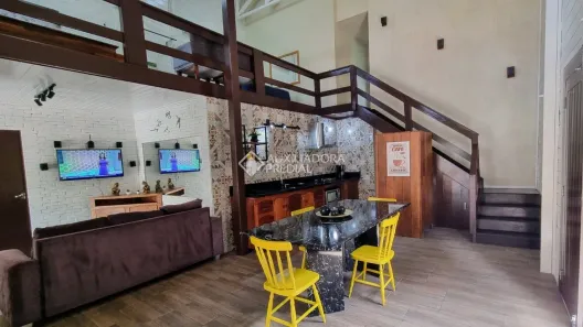 Casa com 3 Quartos à venda, 310m² no Lagoa da Conceição, Florianópolis