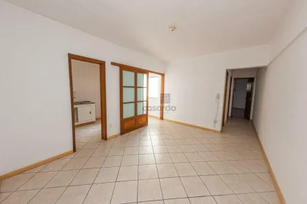 Apartamento com 2 Quartos para alugar, 60m² no Centro, Pelotas