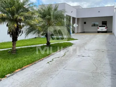 Casa com 3 Quartos à venda, 400m² no Custódio Pereira, Uberlândia