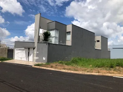 Sobrado com 3 Quartos à venda, 359m² no Residencial Amazonas, Franca
