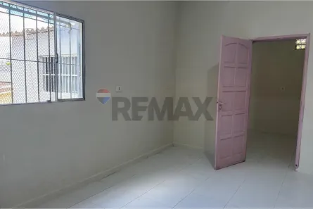 Casa com 2 Quartos para alugar, 100m² no Pina, Recife