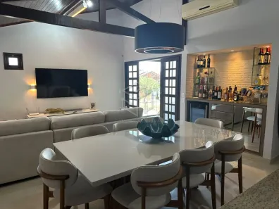 Casa de Condomínio com 4 Quartos à venda, 210m² no Alpes Suiços, Gravatá