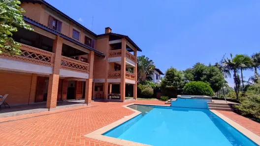 Casa de Condomínio com 4 Quartos à venda, 580m² no Jardim Marilu, Carapicuíba