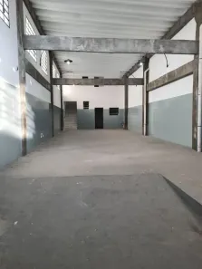 Galpão/Depósito/Armazém para alugar, 250m² no Vila Endres, Guarulhos