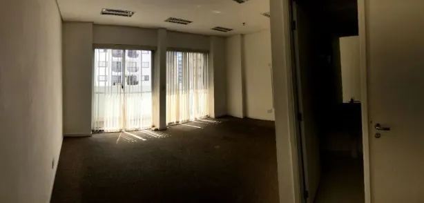 Sala Comercial à venda, 32m² no Vila Olímpia, São Paulo