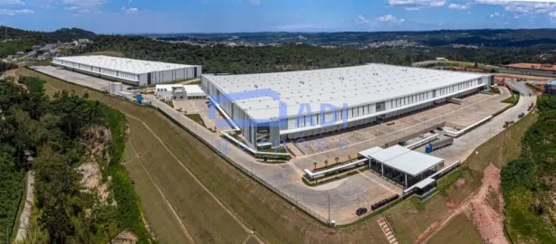 Galpão/Depósito/Armazém para alugar, 45000m² no Sítio Boa Vista, Cotia