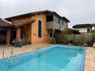 Sobrado com 4 Quartos à venda, 315m² no Belmira Novaes, Peruíbe