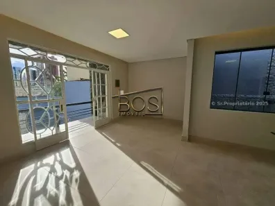 Casa com 3 Quartos à venda, 250m² no São Lucas, Belo Horizonte