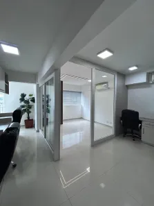 Sala Comercial à venda, 40m² no Praia Campista, Macaé