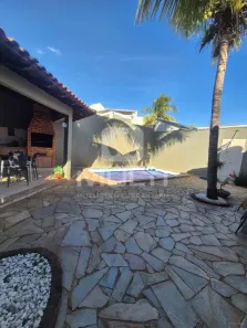 Casa de Condomínio com 3 Quartos à venda, 225m² no Jardim Sul, Uberlândia