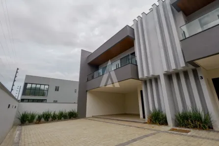 Sobrado com 3 Quartos à venda, 165m² no Glória, Joinville