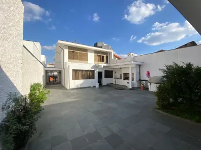Sobrado com 4 Quartos para alugar, 385m² no Vila Clementino, São Paulo
