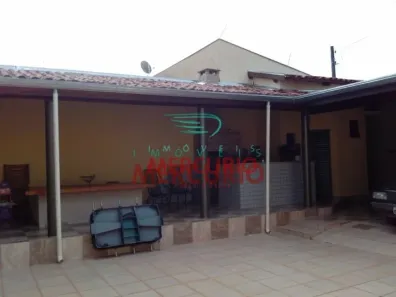 Casa com 2 Quartos à venda, 204m² no Parque Santa Edwiges, Bauru