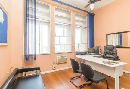 Sala Comercial para alugar, 55m² no Centro Histórico, Porto Alegre