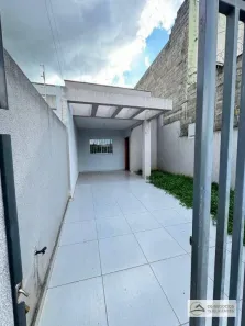 Casa com 3 Quartos para alugar, 110m² no Colúmbia, Londrina
