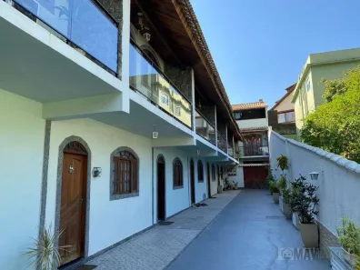 Casa com 2 Quartos à venda, 120m² no Vila Valqueire, Rio de Janeiro