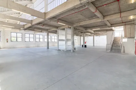 Prédio Comercial para alugar, 1483m² no São Geraldo, Porto Alegre