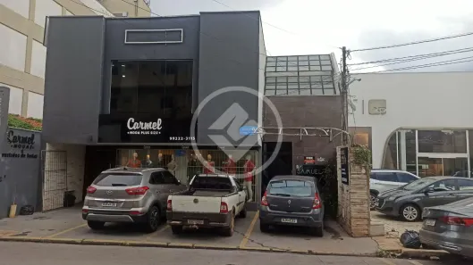 Prédio Comercial à venda, 291m² no Quilombo, Cuiabá