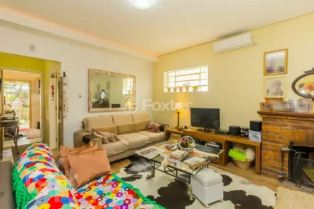 Casa com 2 Quartos à venda, 90m² no Vila Assunção, Porto Alegre