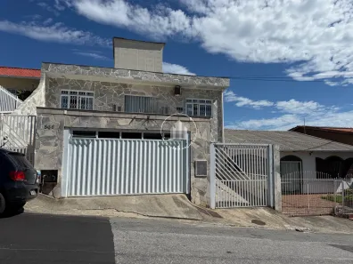 Casa com 5 Quartos à venda, 208m² no Ipiranga, São José