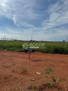Lote/Terreno à venda, 756m² no Saraiva, Uberlândia