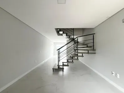 Casa com 3 Quartos à venda, 108m² no Bucarein, Joinville