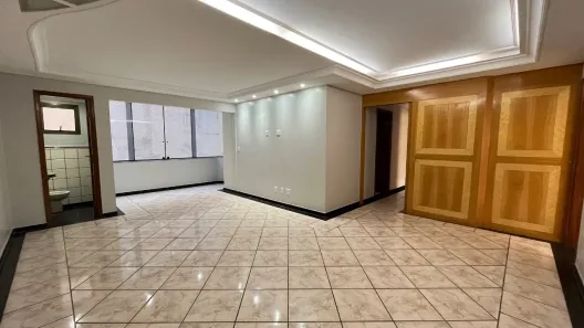 Apartamento com 4 Quartos para alugar, 131m² no Setor Bueno, Goiânia