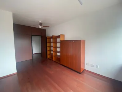 Sala Comercial com 1 Quarto à venda, 30m² no Petrópolis, Porto Alegre