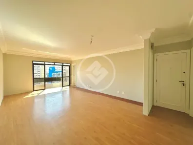 Apartamento com 3 Quartos à venda, 132m² no Centro, Florianópolis