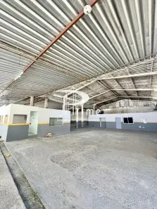 Galpão/Depósito/Armazém para alugar, 600m² no Itaipu, Niterói