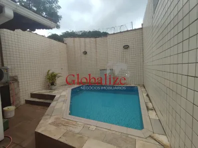 Sobrado com 3 Quartos à venda, 135m² no Marapé, Santos