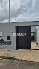 Casa com 2 Quartos à venda, 65m² no São Jorge, Uberlândia