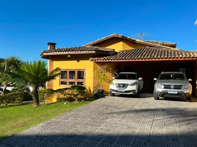 Casa de Condomínio com 3 Quartos à venda, 288m² no Parque Residencial Itapeti, Mogi das Cruzes
