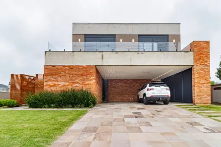 Casa de Condomínio com 4 Quartos à venda, 488m² no Vila Nova, Porto Alegre