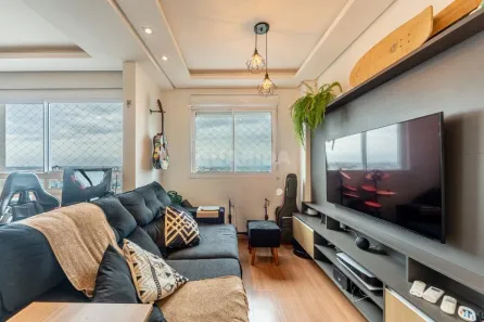 Apartamento com 2 Quartos para alugar, 71m² no Passo da Areia, Porto Alegre