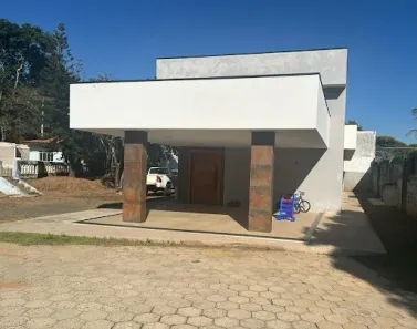 Fazenda/Sítio com 3 Quartos à venda, 200m² no Condomínio Chácara Grota Azul, Hortolândia
