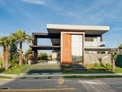 Casa de Condomínio com 5 Quartos à venda, 360m² no Cidade Alpha, Eusébio