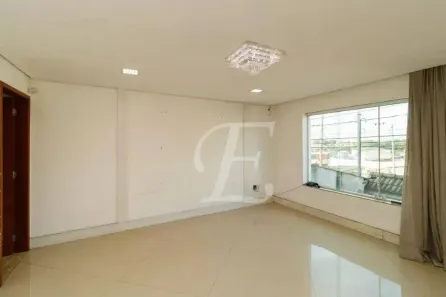 Sobrado com 3 Quartos à venda, 260m² no Vila Nivi, São Paulo