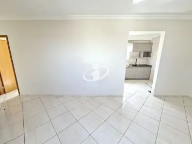 Apartamento com 3 Quartos para alugar, 70m² no Granada, Uberlândia