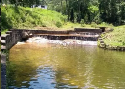 Fazenda/Sítio com 3 Quartos à venda, 247m² no Mantiquira, Duque de Caxias