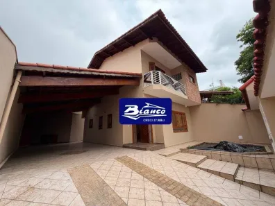 Sobrado com 3 Quartos à venda, 211m² no Jardim Santa Mena, Guarulhos
