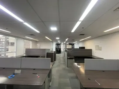 Sala Comercial para alugar, 210m² no Vila Olímpia, São Paulo