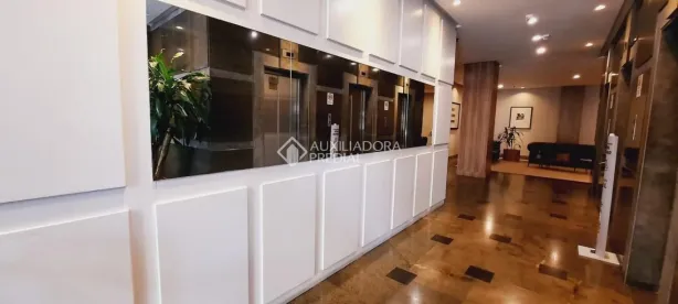 Sala Comercial para alugar, 121m² no Moinhos de Vento, Porto Alegre