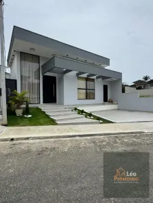 Casa de Condomínio com 3 Quartos à venda, 300m² no Lagoa, Macaé