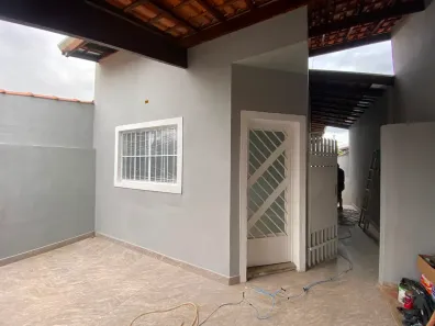Casa com 3 Quartos para alugar, 150m² no Campos Elíseos, Taubaté